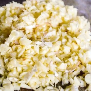 Garlic (Chopped), 250 gms