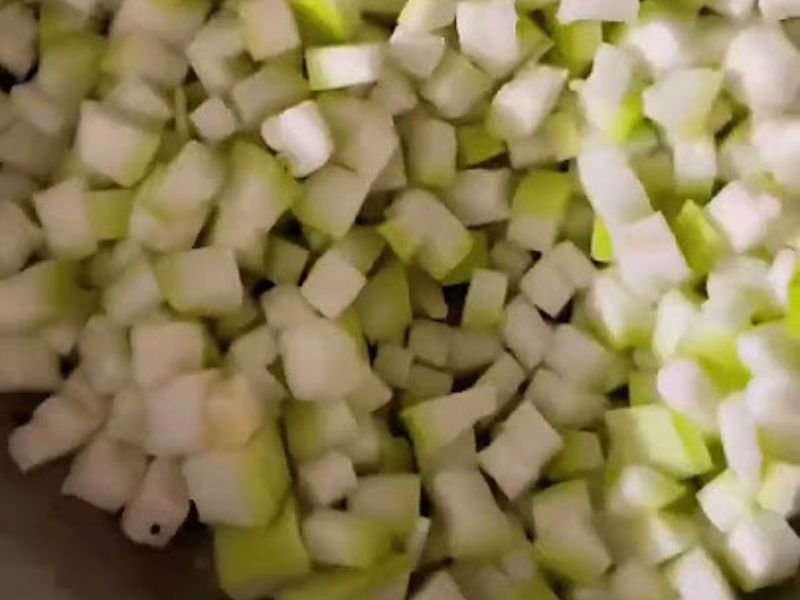 Pumpkin White (Chopped), 250 gms